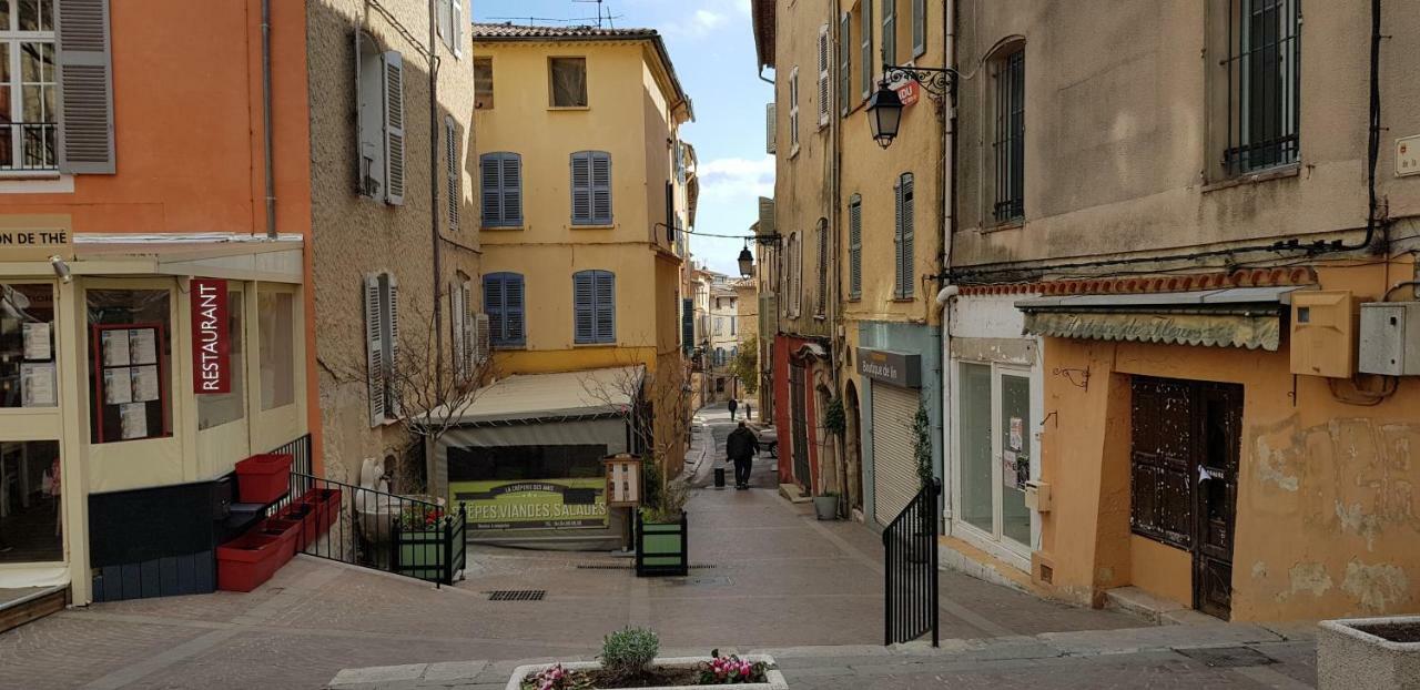 "Le Charme Provencal" - Studio 4 Couchages Classe 2 Etoiles - Axelle Loc'Appart Lorgues Exterior foto